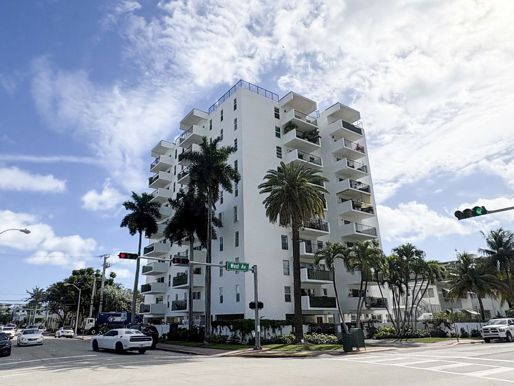 Bayshore Plaza Condo photo 2